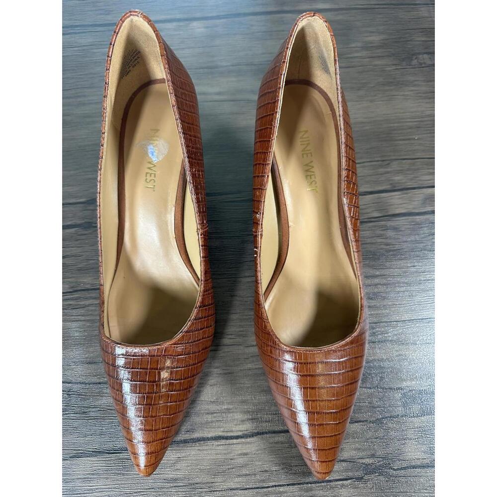 Nine West Brown Croc Embossed Leather Pumps Womens 6.5 Classic Heel Shoes